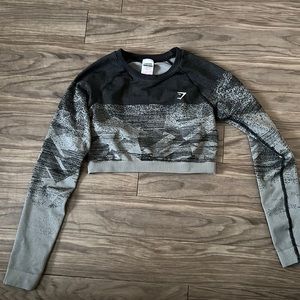 Gymshark crop top workout shirt